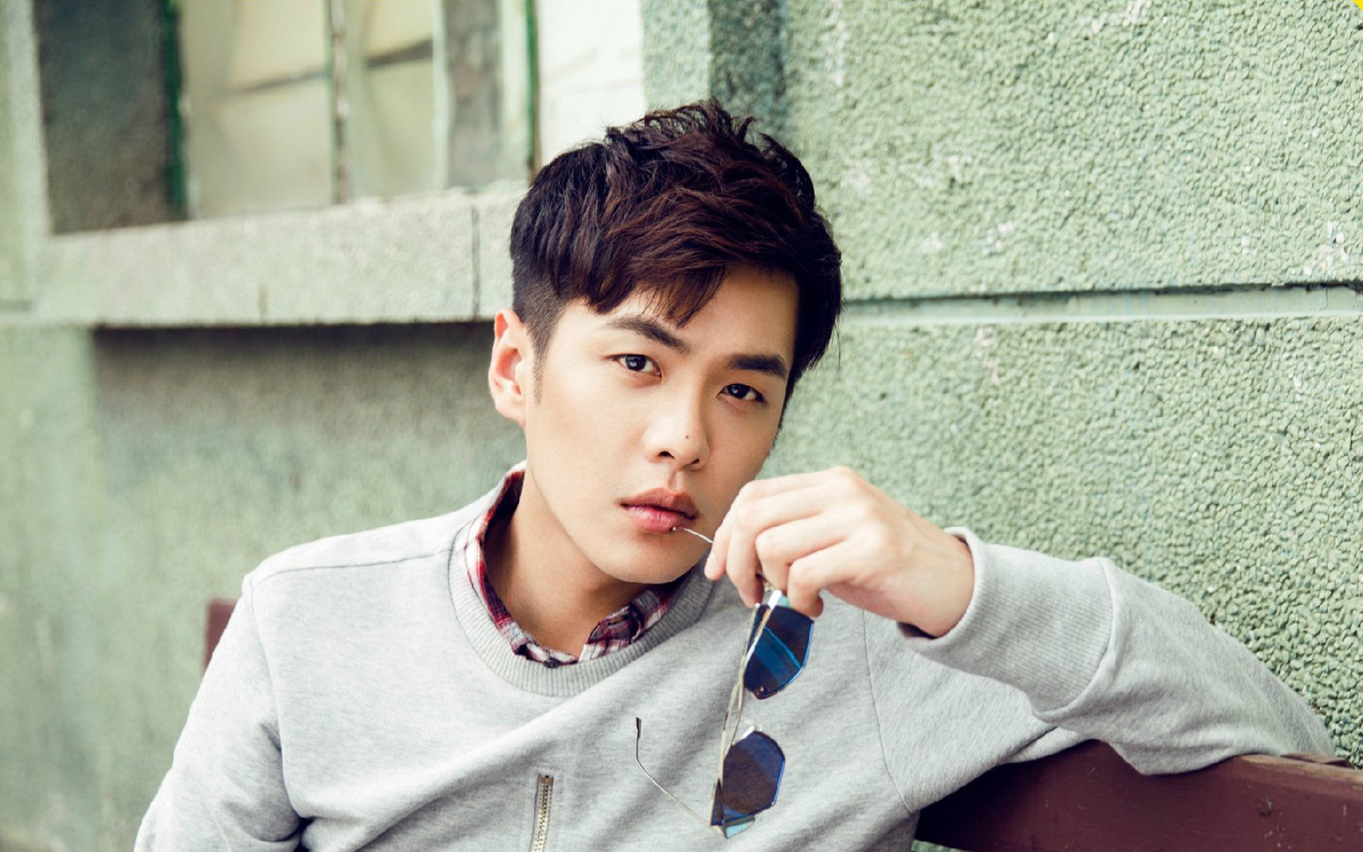 爱游戏平台-蛙泳冲刺摩纳哥表现亮眼，蛙泳冠军慢动作