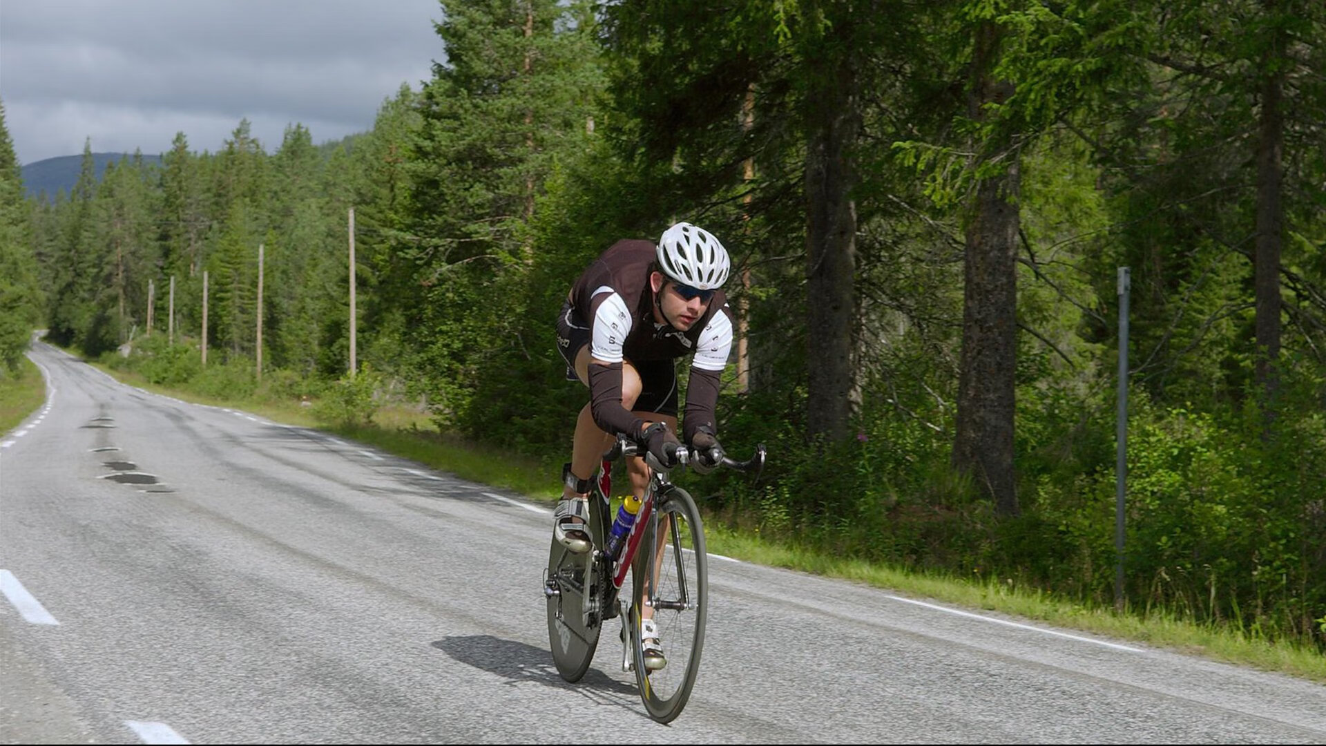 男子接力德国队交接干净利落，德国接力赛